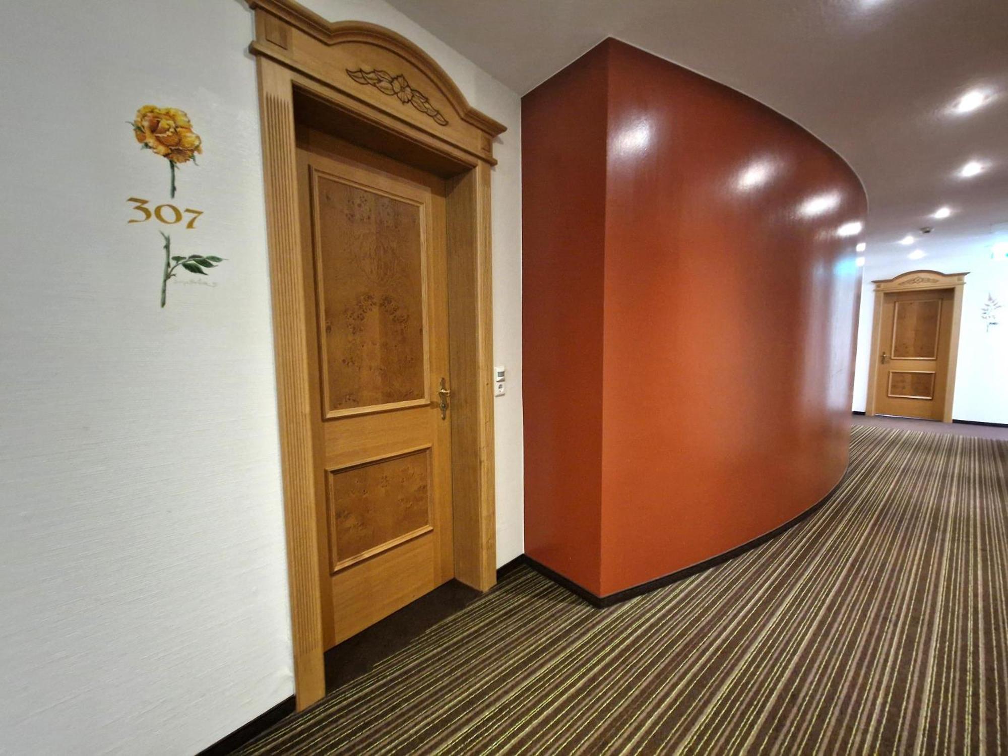 Mosers Blume Relax & Genuss Hotel Хаслах им Кинцихтал Екстериор снимка